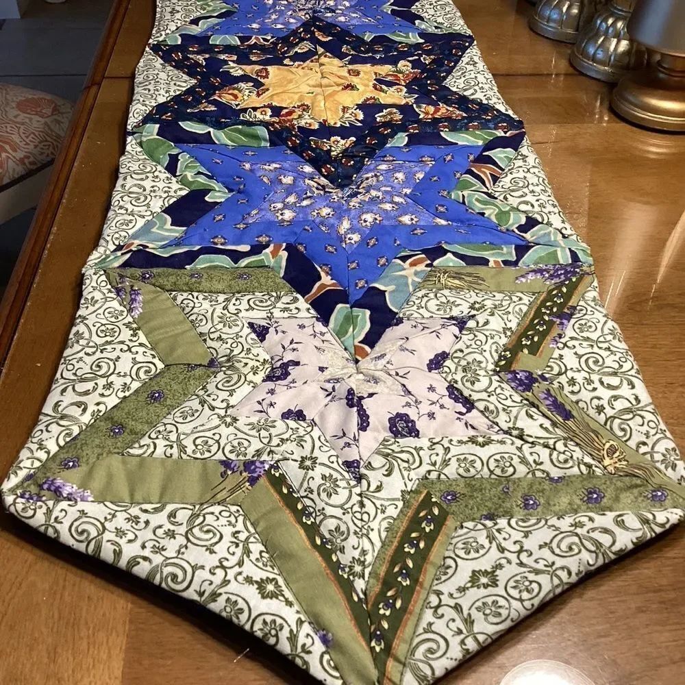 NWT. French Fabrics Stars Runner